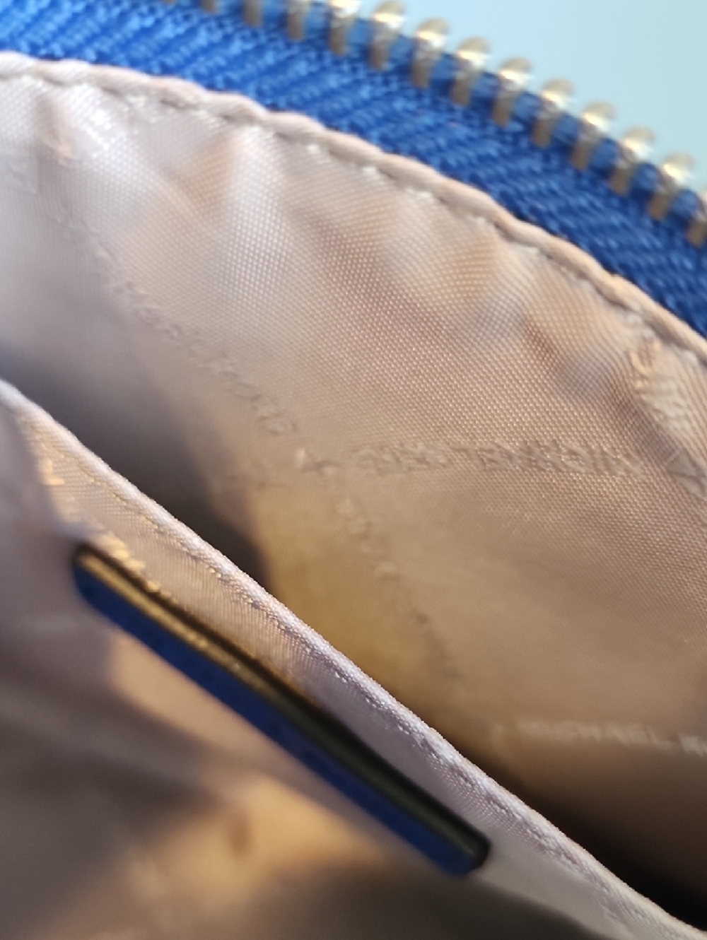 Michael Kors Cobalt Blue Pebbled Leather Wristlet with Strap New 9×6 - Picture 7 of 9